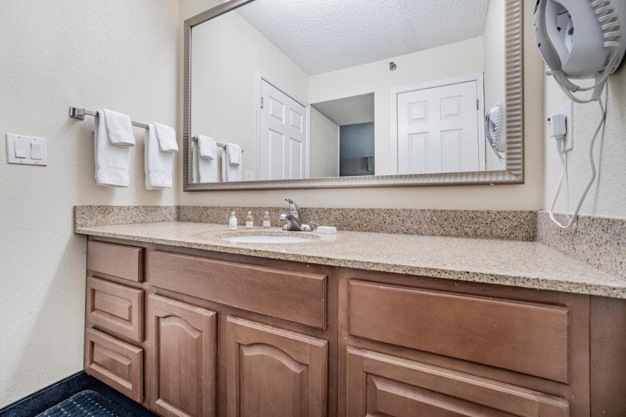 Doral Inn & Suites Miami Airport West ภายนอก รูปภาพ